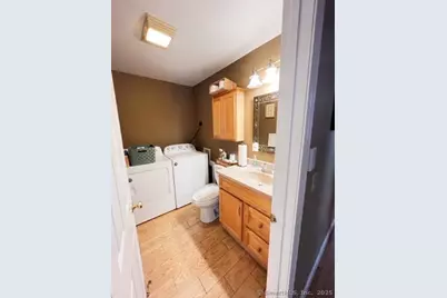 [Address not provided], Norwalk, CT 06850 - Photo 4