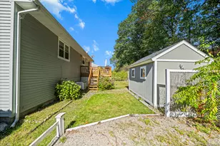 122 Celentano Dr, Naugatuck, CT 06770 - Photo 32