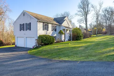 41 Overlook Drive, New Milford, CT 06776 - Photo 2