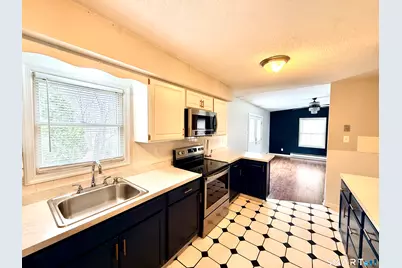 33-D Laurel Point Drive, Montville, CT 06370 - Photo 10