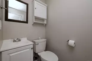 32 Roberts St, Seymour, CT 06483 - Photo 20