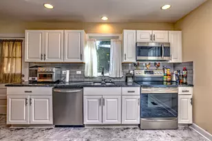 32 Roberts St, Seymour, CT 06483 - Photo 18