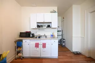 200 Harral Ave, Bridgeport, CT 06604 - Photo 8