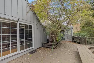 72 Carriage Dr, Middlebury, CT 06762 - Photo 12