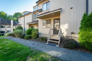 19 Woodway Rd, Stamford, CT 06907 - Photo 2