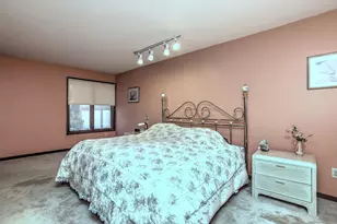 690 Forest Rd, West Haven, CT 06516 - Photo 30