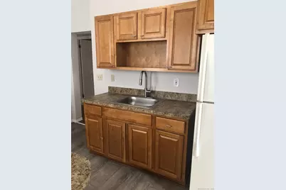 263 Martin Street #2 (Second floor), Hartford, CT 06120 - Photo 2