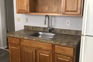 263 Martin St, Hartford, CT 06120 - Photo 2