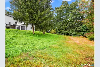 419 Valley Road, Fairfield, CT 06825 - Photo 34