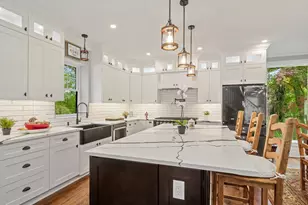 419 Valley Rd, Fairfield, CT 06825 - Photo 6