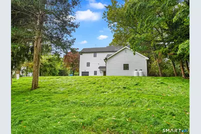 419 Valley Road, Fairfield, CT 06825 - Photo 32