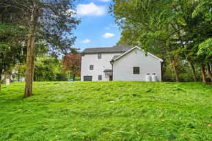 419 Valley Rd, Fairfield, CT 06825 - Photo 32