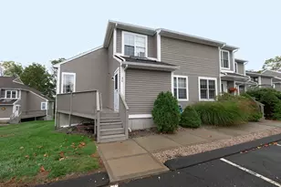 53 Brushy Plain Rd, Branford, CT 06405 - Photo 2