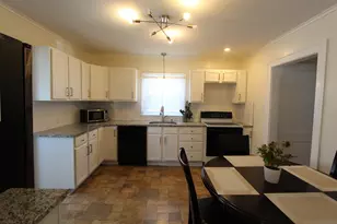 21 Dale Rd, Wethersfield, CT 06109 - Photo 8