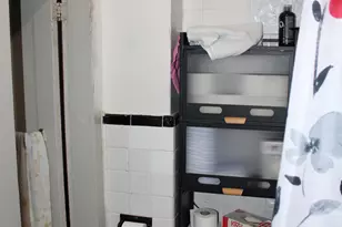 23 Howe St, Meriden, CT 06450 - Photo 32