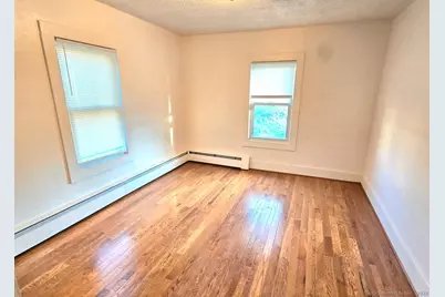 3 Martin Street, Enfield, CT 06082 - Photo 8