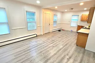 3 Martin St, Enfield, CT 06082 - Photo 4