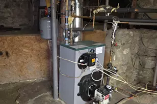 24 Shelter St, Waterbury, CT 06705 - Photo 32