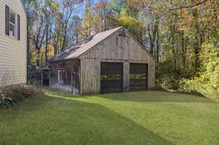 137 Drain St, Hampton, CT 06247 - Photo 2