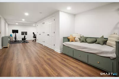 1115 Galloping Hill Road, Fairfield, CT 06824 - Photo 32