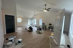 58 Milner Ave, Plainfield, CT 06354 - Photo 6