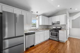 15 Marshall St, Wallingford, CT 06492 - Photo 8