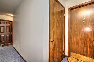 1 Pond Hollow Dr, Hamden, CT 06518 - Photo 4