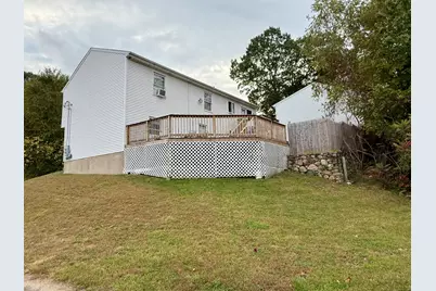 284 Newridge Avenue, Waterbury, CT 06708 - Photo 6