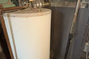 215 Summerfield Ave, Bridgeport, CT 06610 - Photo 34