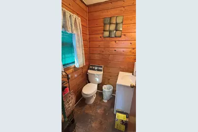 215 Summerfield Avenue, Bridgeport, CT 06610 - Photo 12