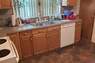 215 Summerfield Ave, Bridgeport, CT 06610 - Photo 6