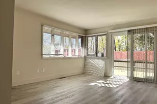 110 Montoya Dr, Branford, CT 06405 - Photo 4