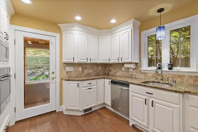 172 Oakland Street, Bristol, CT 06010 - Photo 8
