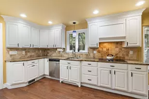 172 Oakland St, Bristol, CT 06010 - Photo 4