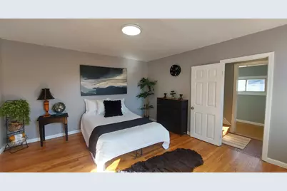 32 North Maple Street, Enfield, CT 06088 - Photo 16