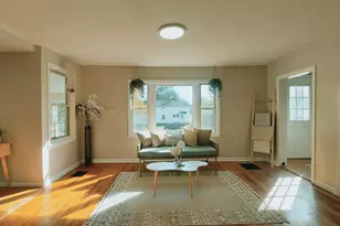 32 N Maple St, Enfield, CT 06088 - Photo 8