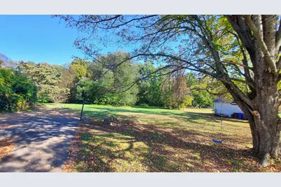 32 North Maple Street, Enfield, CT 06088 - Photo 26