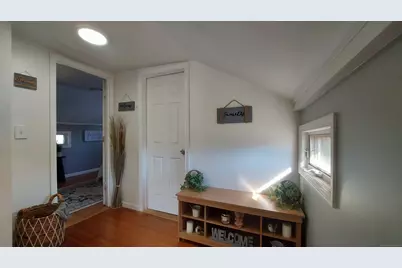 32 North Maple Street, Enfield, CT 06088 - Photo 18