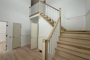 7 Laurelwood Ln, Vernon, CT 06066 - Photo 2