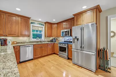 26 Bunker Hill Circle #26, Shelton, CT 06484 - Photo 12