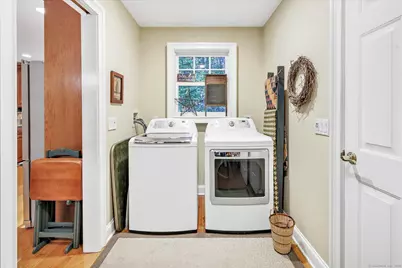 26 Bunker Hill Circle #26, Shelton, CT 06484 - Photo 18