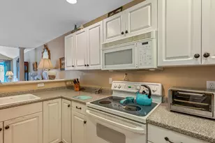 123 Louis Hill Rd, Newtown, CT 06482 - Photo 18