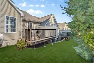 123 Louis Hill Rd, Newtown, CT 06482 - Photo 2