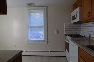 6 Hillside Ave, New Milford, CT 06776 - Photo 2