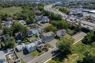 130 Brentwood Ave, Fairfield, CT 06825 - Photo 32