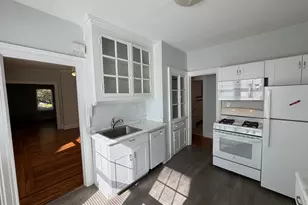 1253 Forest Rd, New Haven, CT 06515 - Photo 10