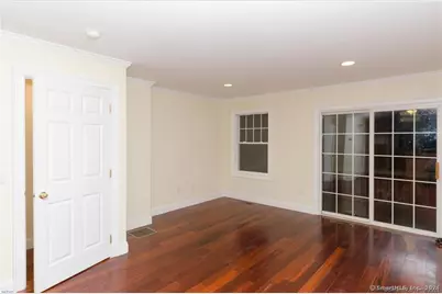 527 West Thames Street #27, Norwich, CT 06360 - Photo 8