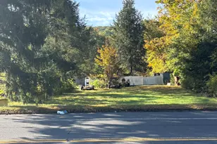 1405 New Haven Rd, Naugatuck, CT 06770 - Photo 12