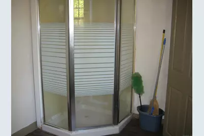 8 Vergason Avenue, Norwich, CT 06360 - Photo 12