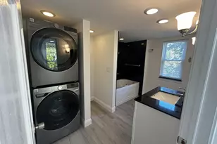 36 Church Ln, East Lyme, CT 06333 - Photo 6